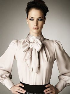 Tie or bow collar top