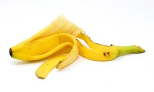 banana peel benefits for skin