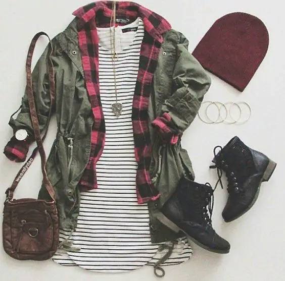 grunge fashion outfit with accessories 