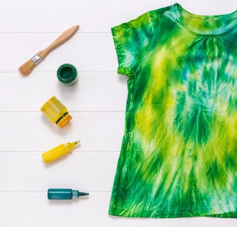 How to treat stains on the tie-dye