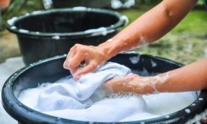 how to wash polyester