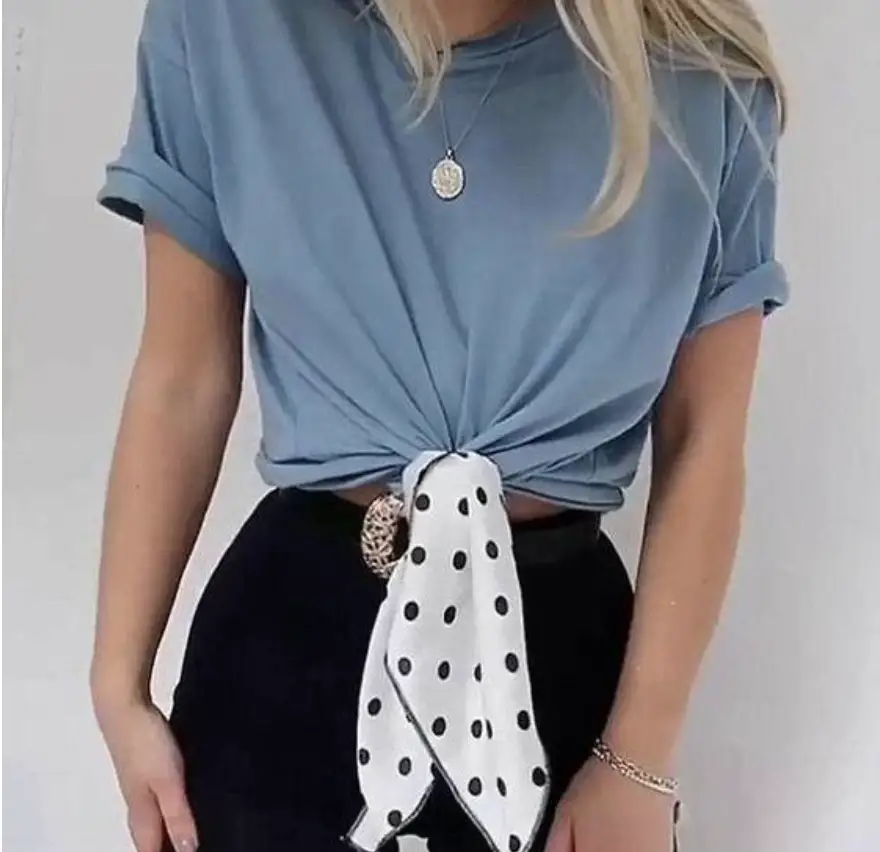 Tie Oversized tshirt knot With a Scarf