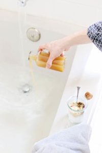 Epsom Salt Bath With Apple Cider Vinegar