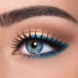 For blue eyes tight liner