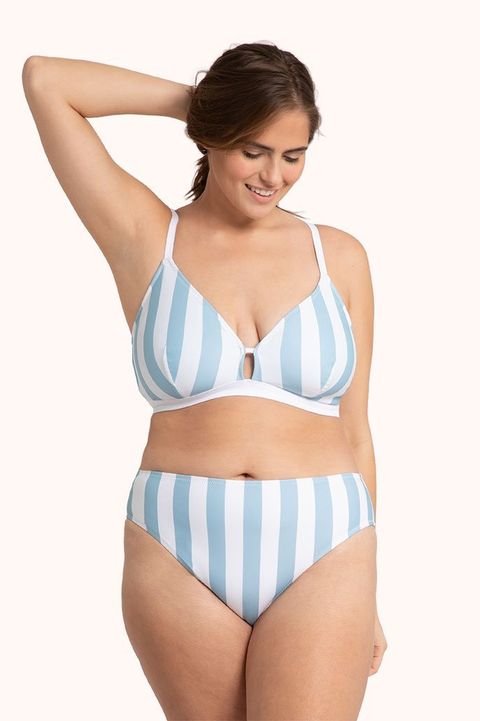 Swimsuits with vertical lines for short rectangle bodies