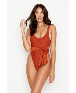 one piece swimsuits for hourglass