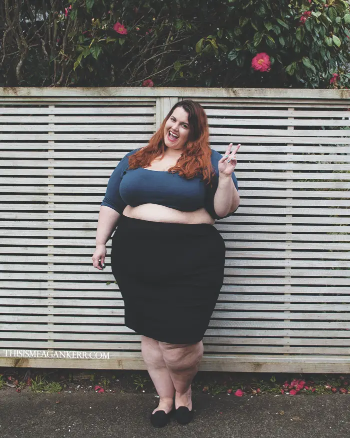 Plus Size Crop Top With Classy Black Pencil Skirt