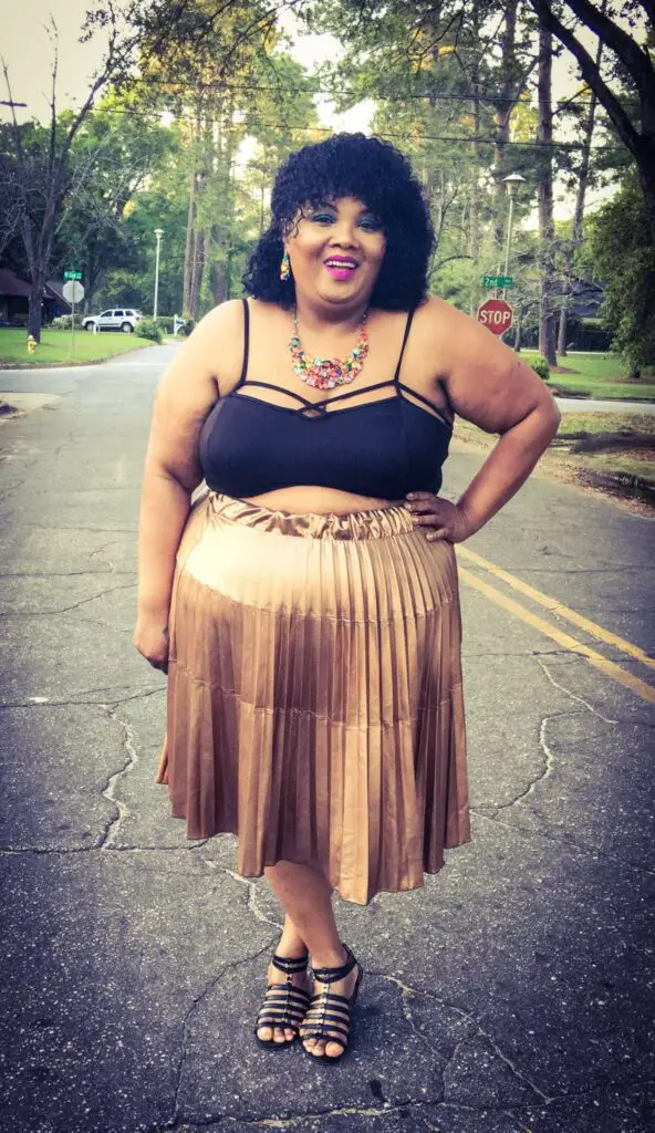 Plus Size Cropped Slip Top With Pleated Skirt