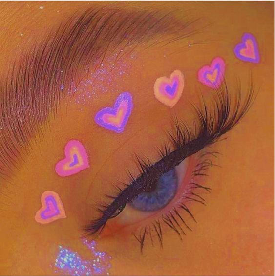 Colorful Hearts Eyeshadow 