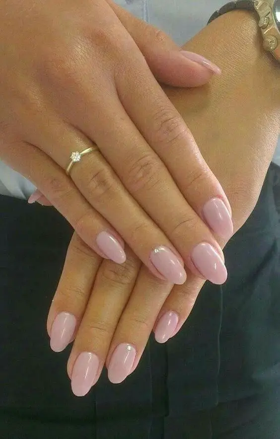 Light Pink Oval Nails 