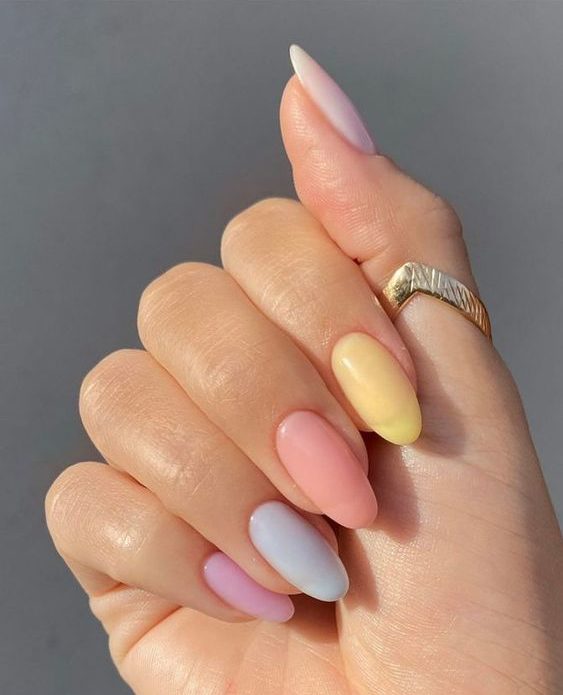 Multicolor Oval Nails With Pastel Tones 