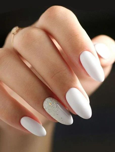 White Oval Nails With One Glitter Nail 