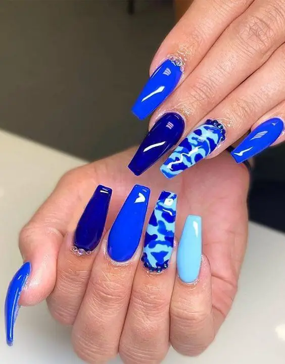Blue Camouflage Nails 