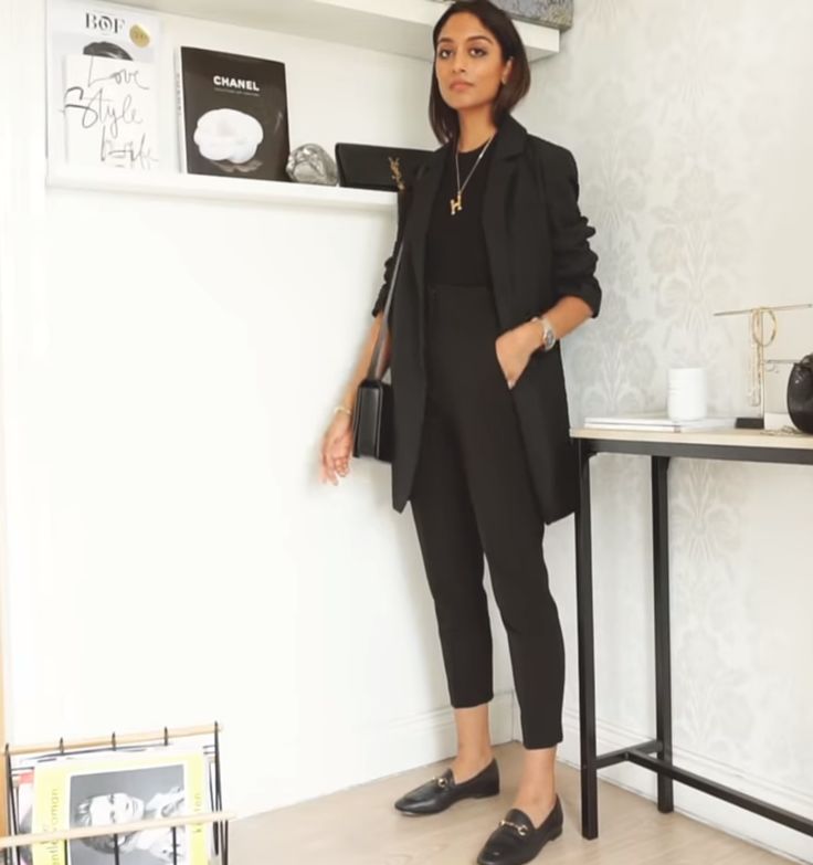 All Black Oversized Blazer Outfit