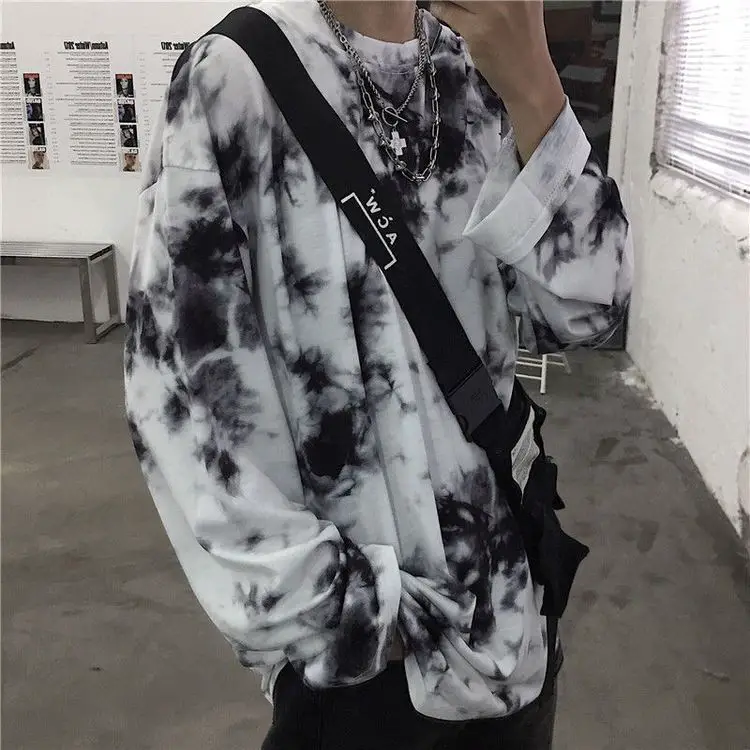 Oversized Tie Dye T-Shirt With Jeans