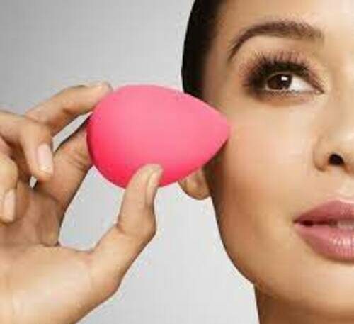 Beauty Blender must have makeup product