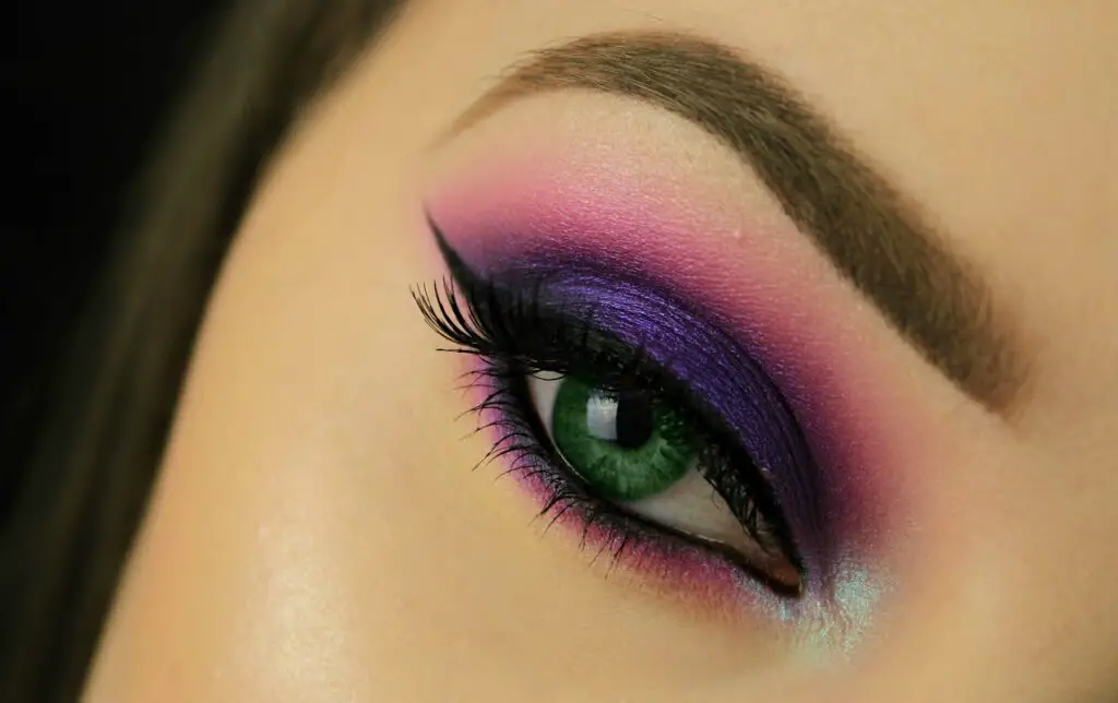 Purple shades for green eye color