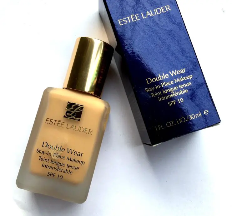 What are the benefits of the Estee Lauder Double Wear Foundation?